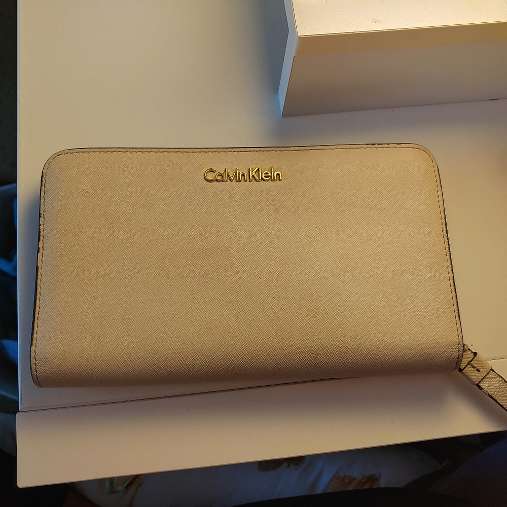 Calvin Klein Wrislet/Clutch